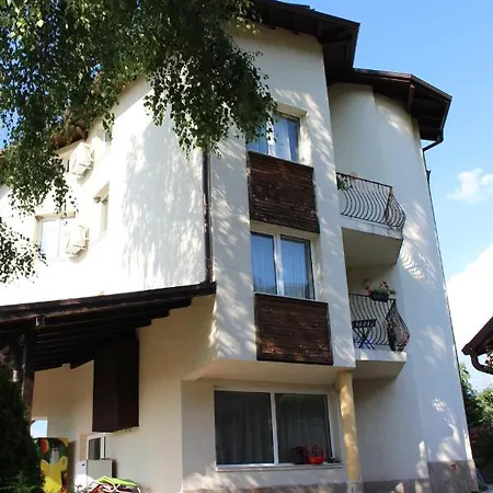 Radi 酒店 萨帕雷瓦巴尼亚